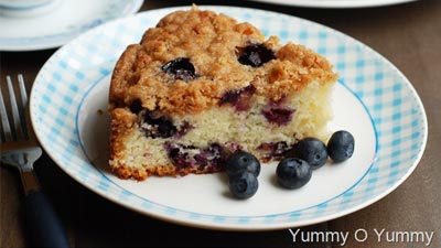 Young Chef 9 – Blueberry Crumb Cake