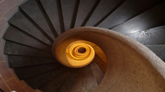 3_spiral stairs_a